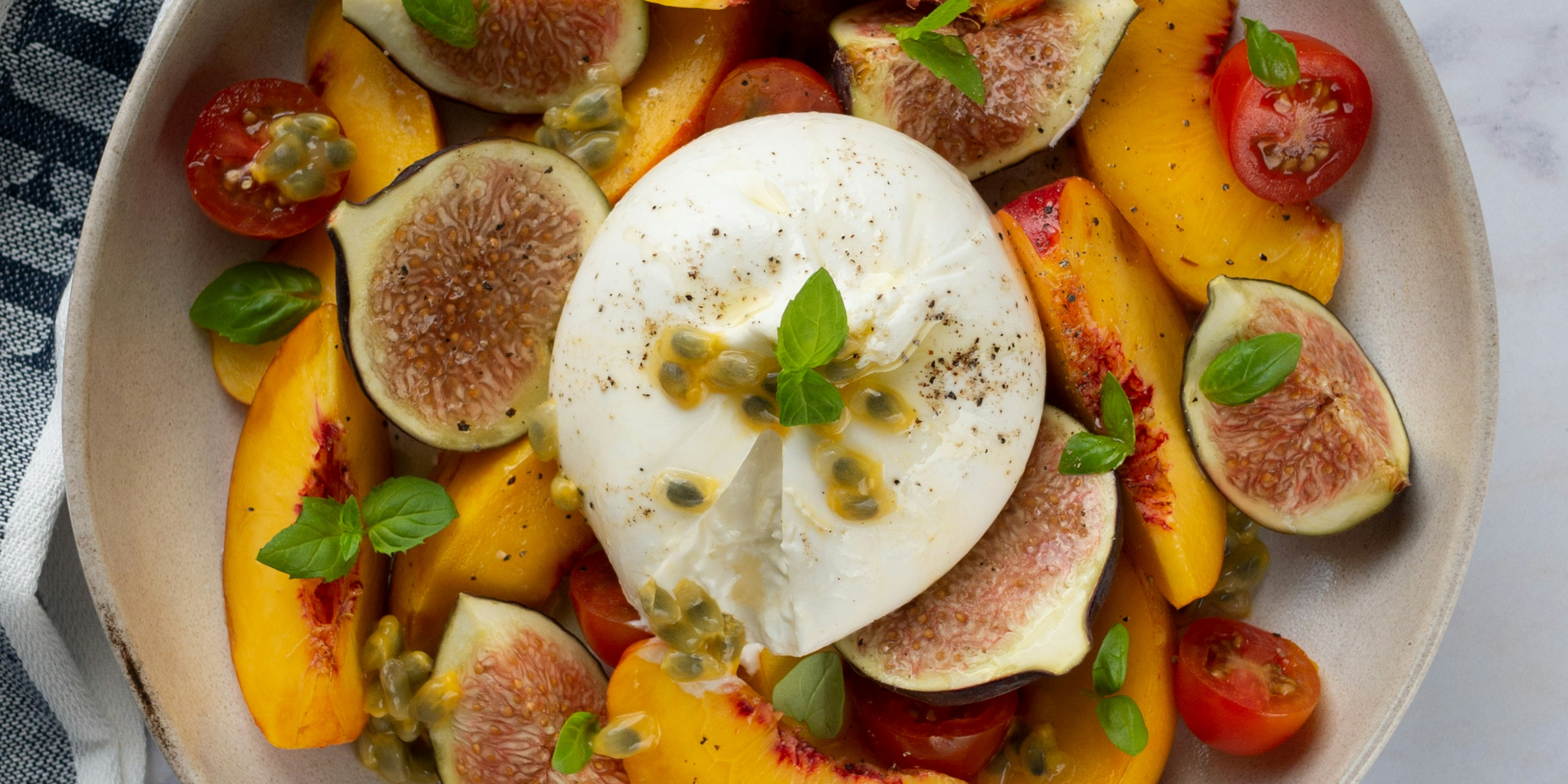 Panzanella : Figues, nectarines & burrata, le goût de l’arrière-saison !