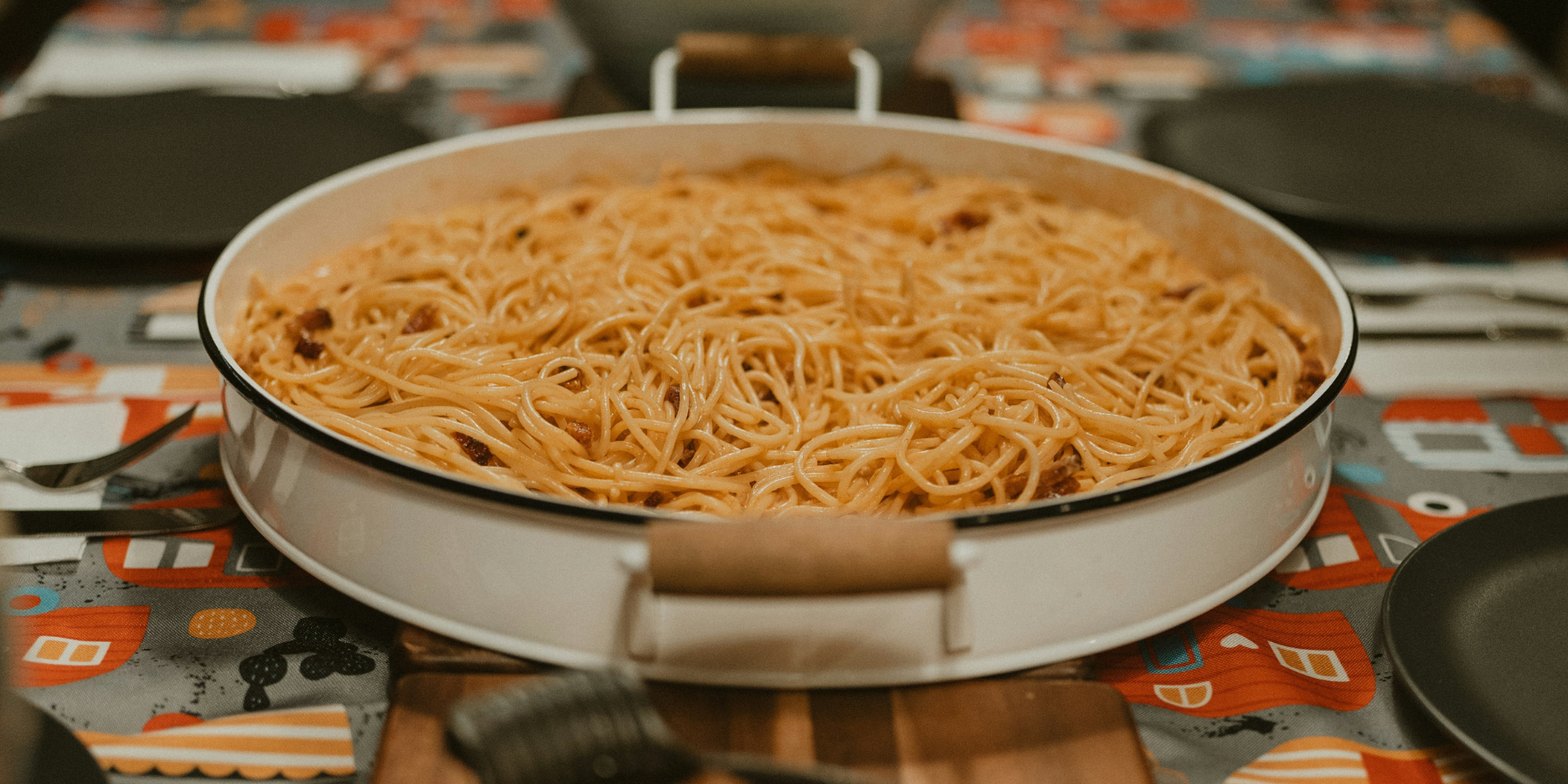 La tendance TikTok qui fait jubiler : le “Messy Dinner”