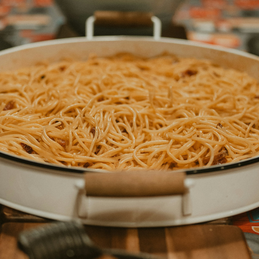 La tendance TikTok qui fait jubiler : le “Messy Dinner”