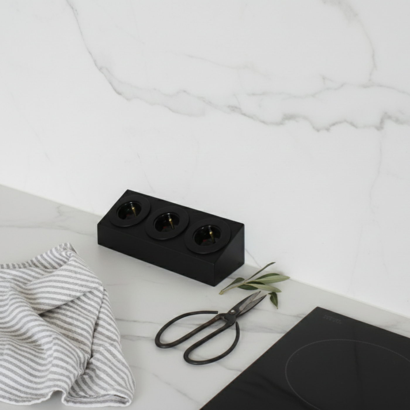 Prise cuisine BARRY - Bloc 3 prises Soft Touch noir