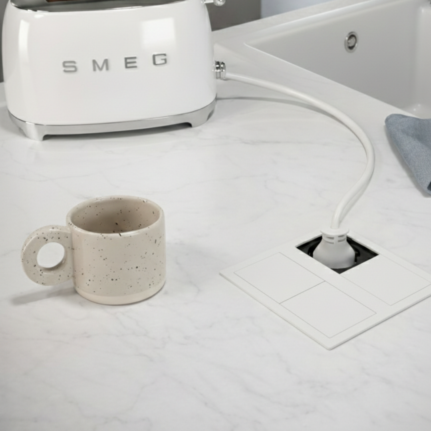 Prise plan de travail Luisina TSUNO - Double prise à encastrer blanc