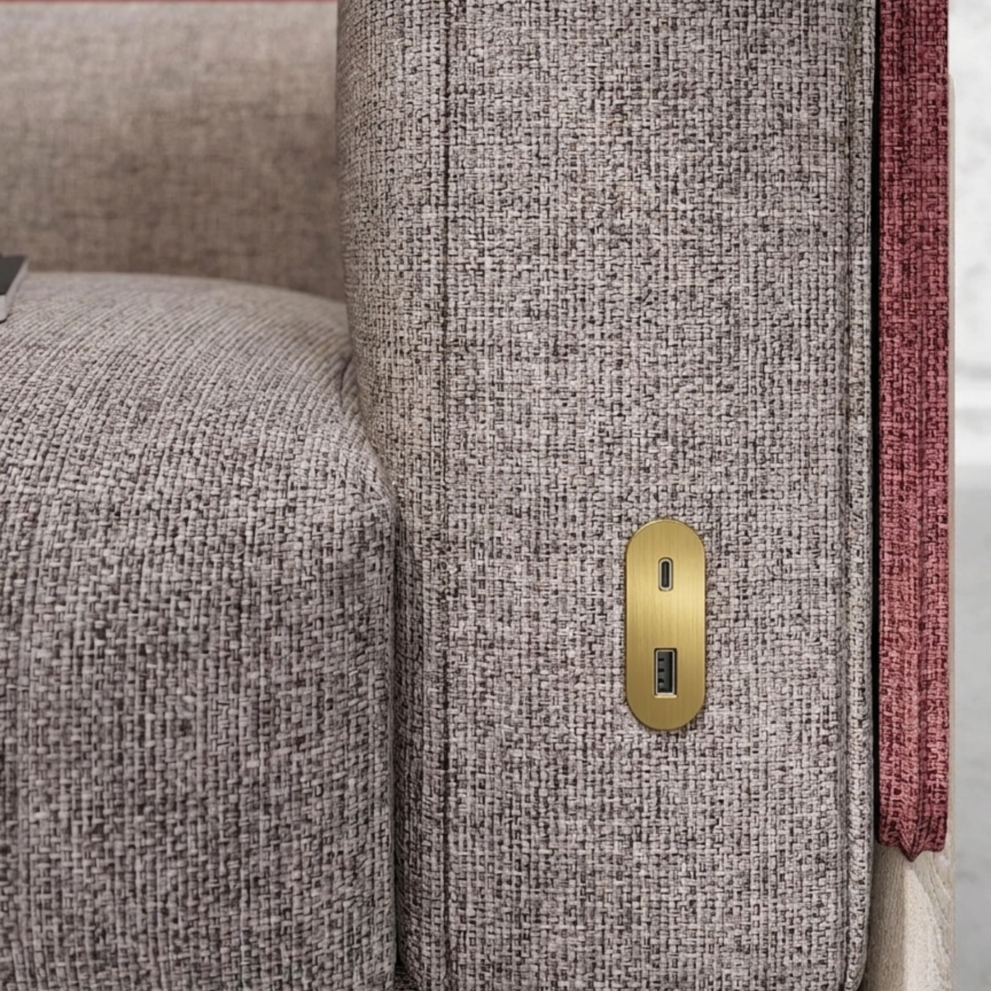 Prise USB murale ARCHEA 1 prise USB C + 1 USB-A - Prise ovale encastrable doré