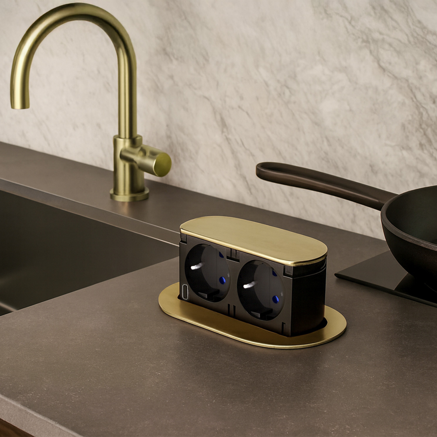 Prise plan de travail PIXEL rétractable doré - Double prise + 1 USB-C