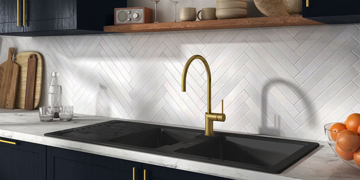 Cuisine équipée d'un Evier céramique noir mat EWI AGLAE 2 bacs 1 égouttoir