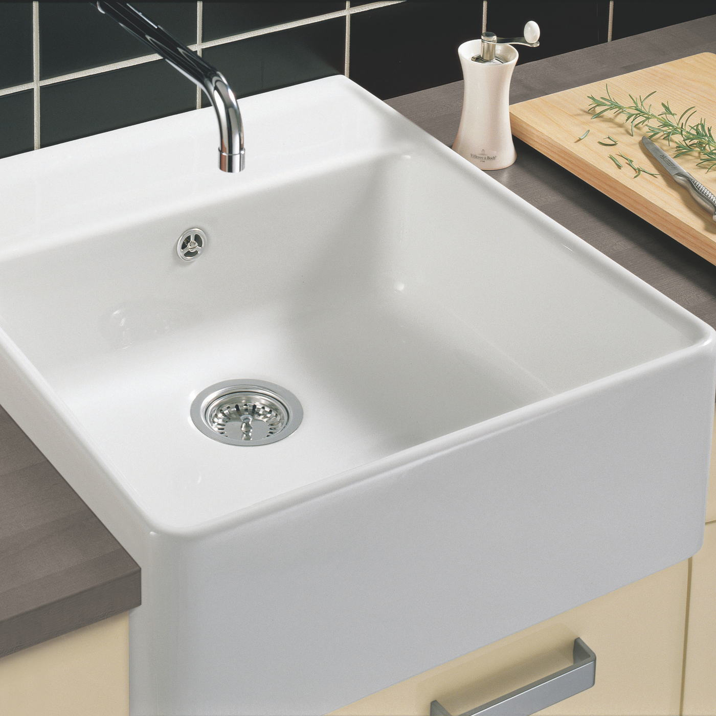 Vidage manuel 1 bac CUIPD305 évier Villeroy & Boch TRADITION - Siphon gain de place