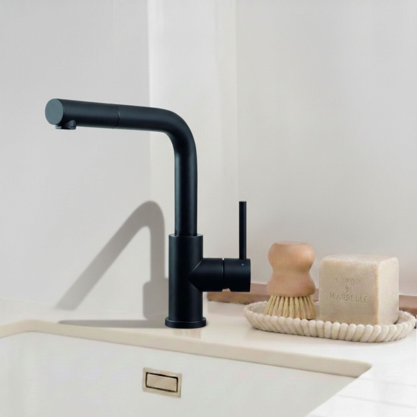 Robinet Douchette Luisina inox massif PVD noir LENA