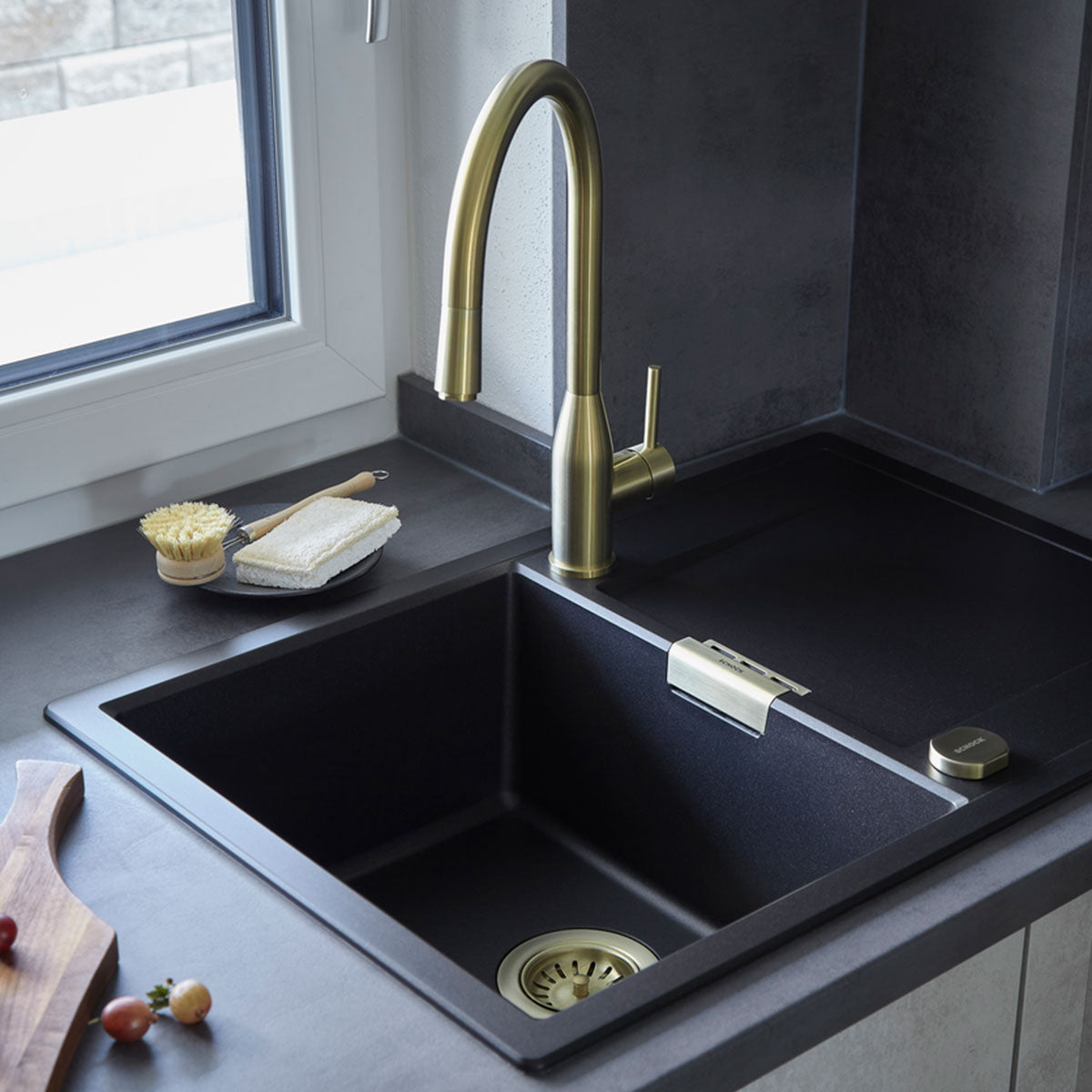 Robinet Douchette Schock KAVUS inox doré