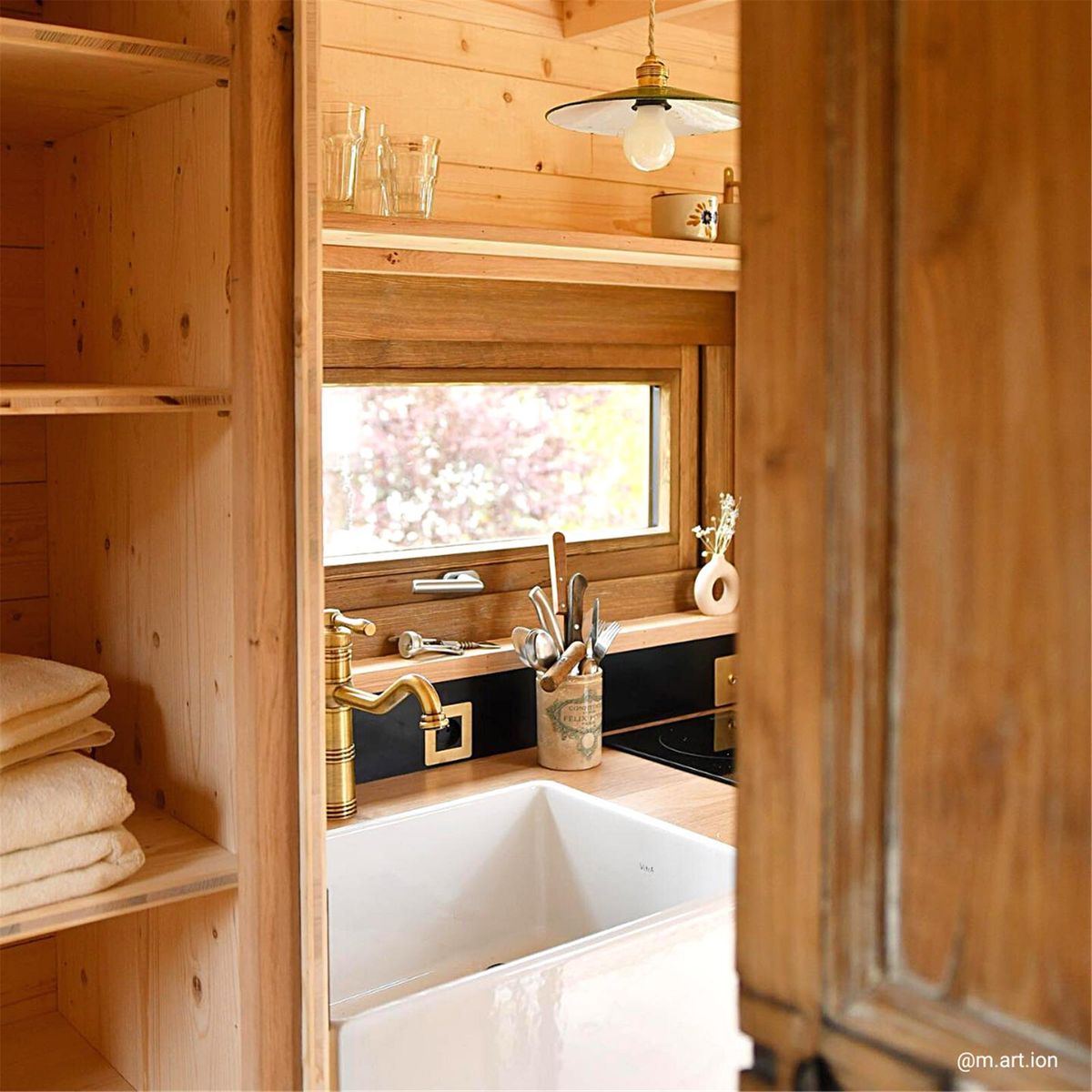 Robinet vintage vieux bronze Chambord AUBIN