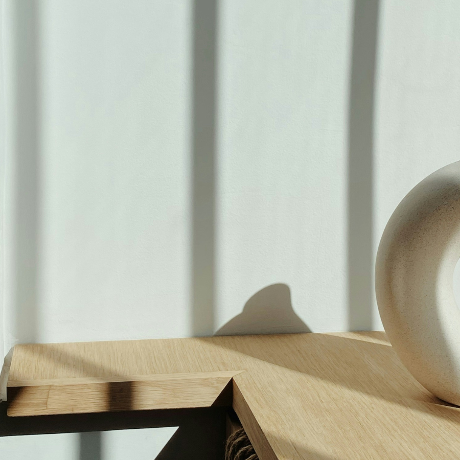 Le slow design et l’architecture bien-être : créer un intérieur qui soigne le mental
