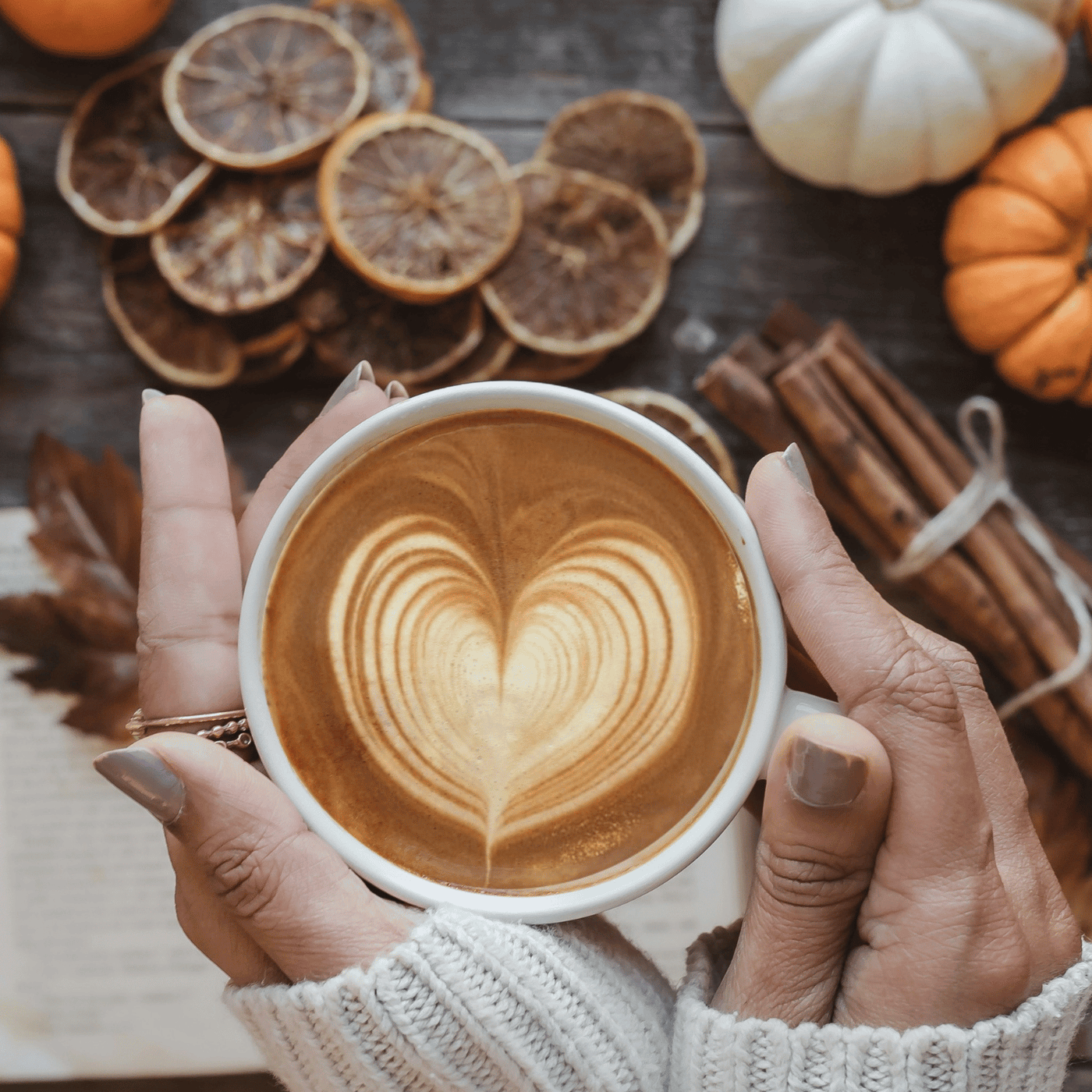 Comment pimper sa coffee station à l'automne ? Sirops maison, déco et astuces