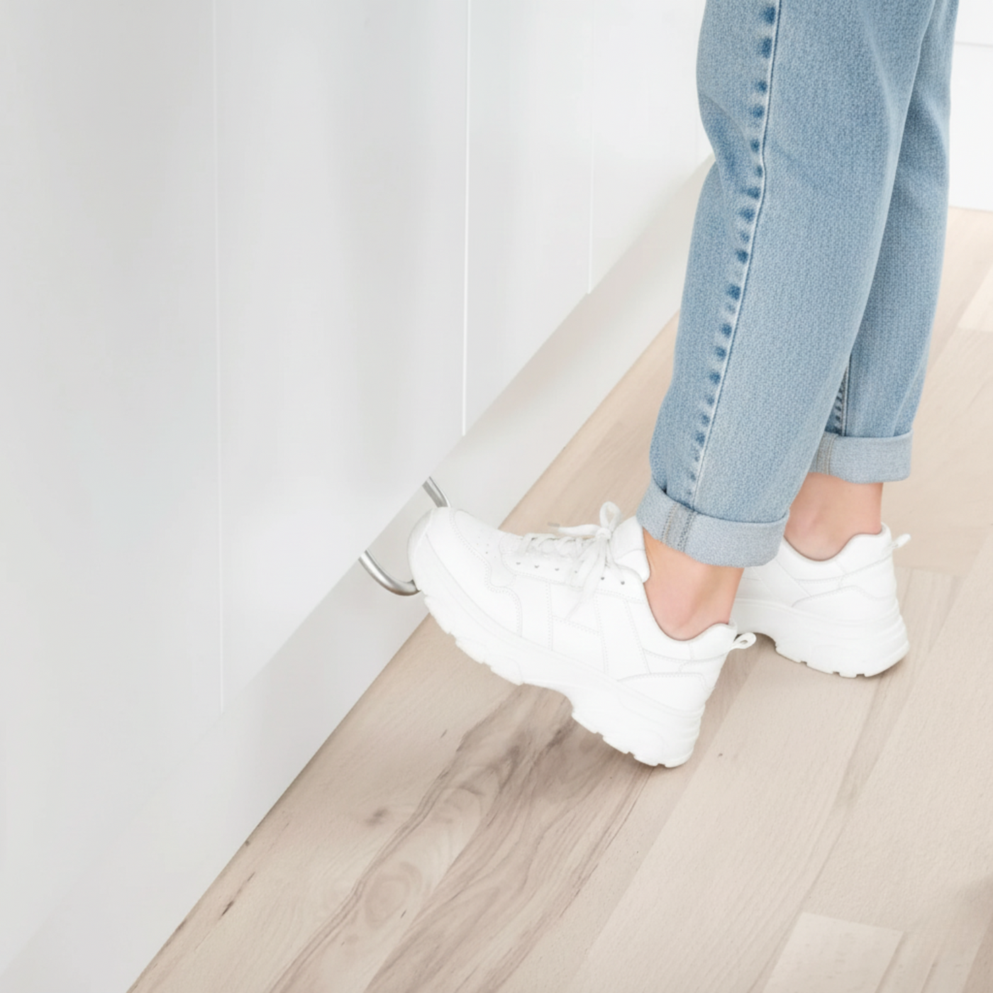 Pédale ouverture porte cuisine MOUV' - pédale ouverture tiroir