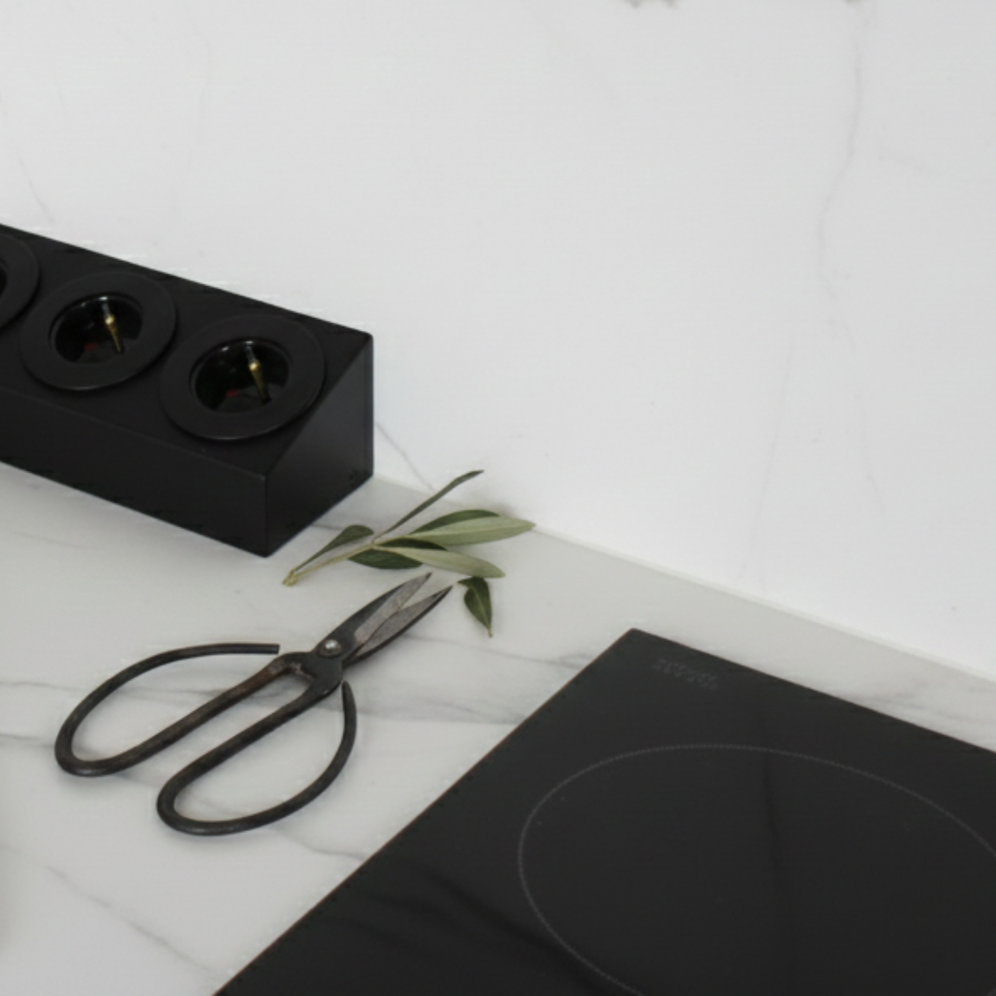 Prise cuisine BARRY - Bloc 3 prises Soft Touch noir