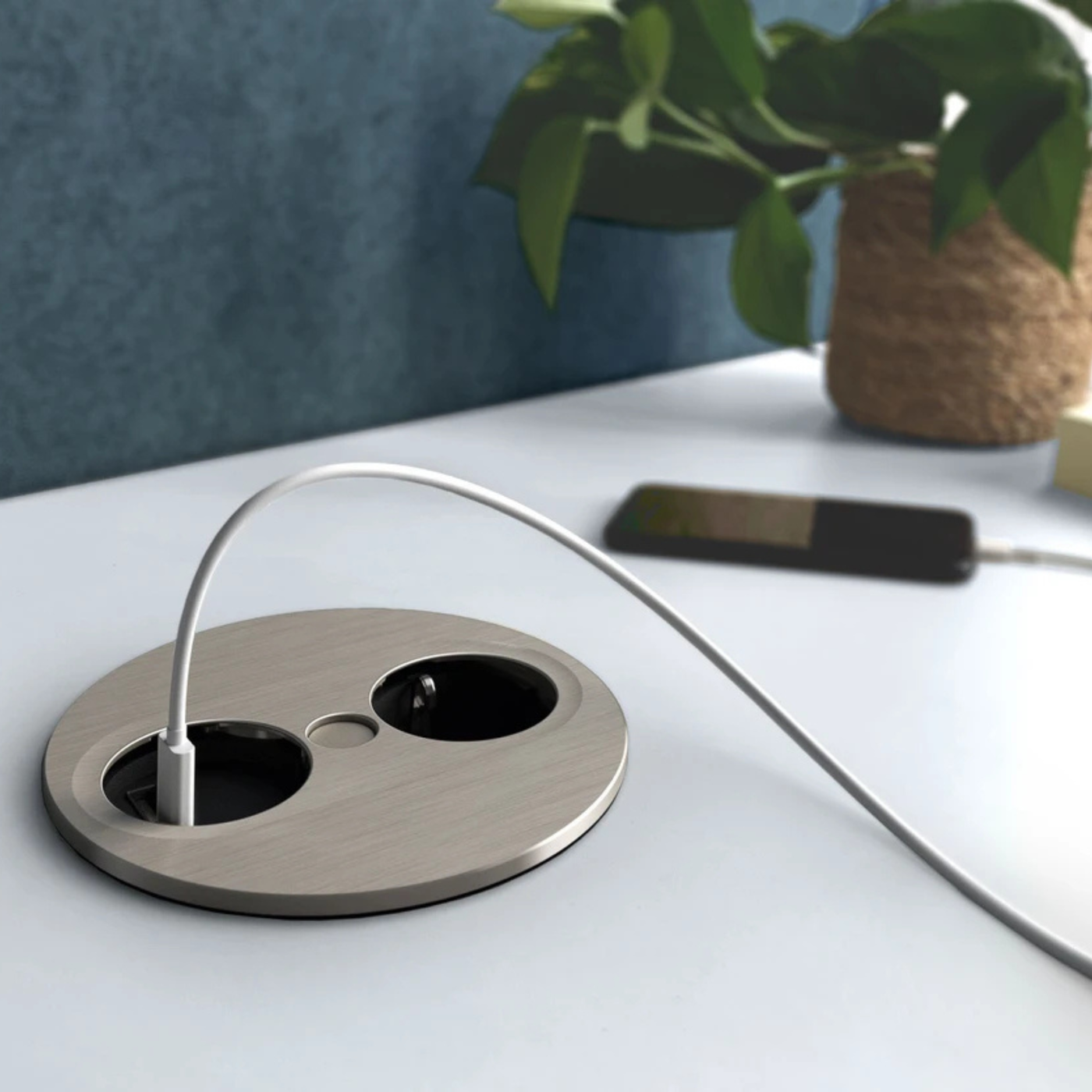 Prise plan de travail ECLIPSE à ouverture automatique - 1 prise + 1 USB-A + 1 USB-C à encastrer inox