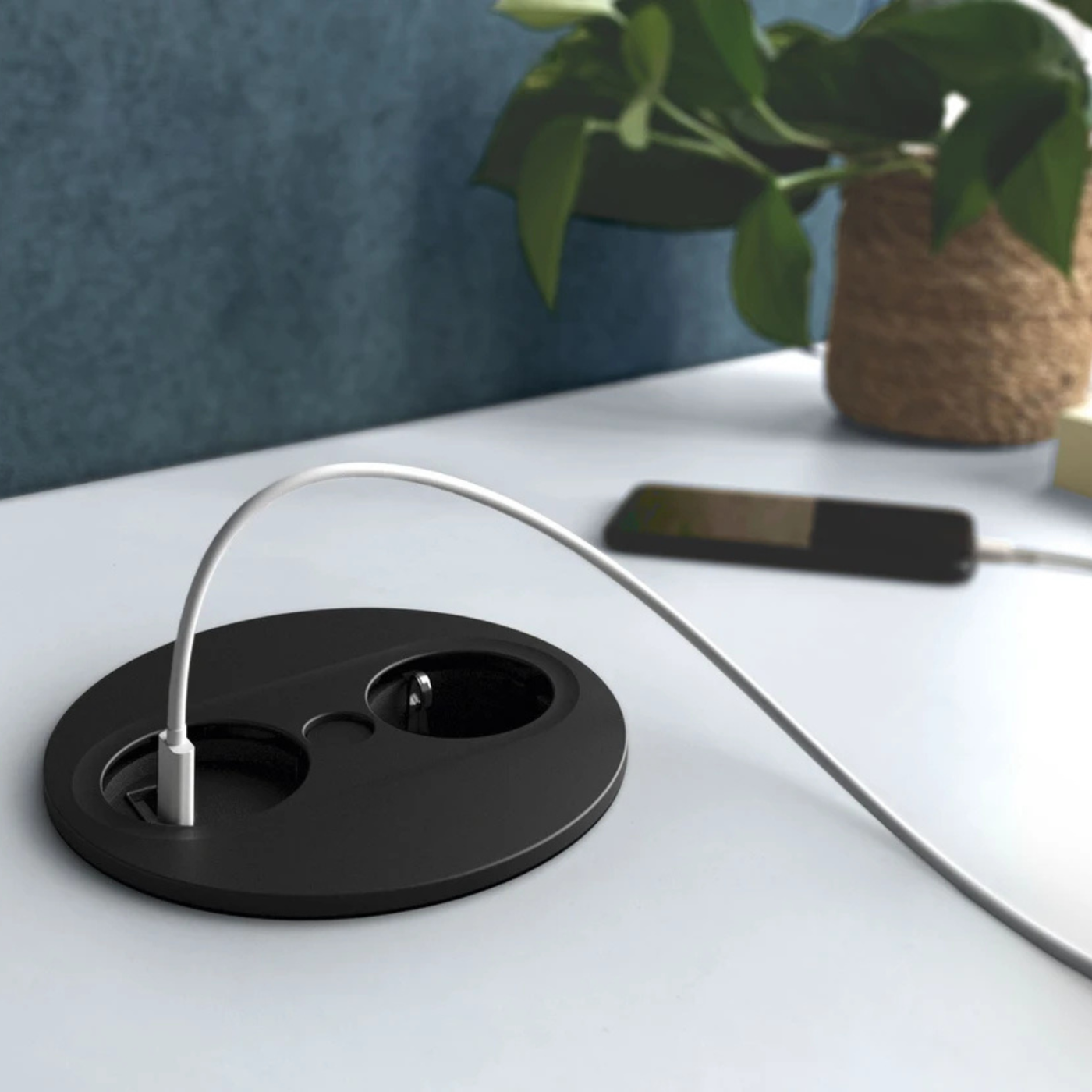 Prise plan de travail ECLIPSE à ouverture automatique - 1 prise + 1 USB-A + 1 USB-C à encastrer noir mat