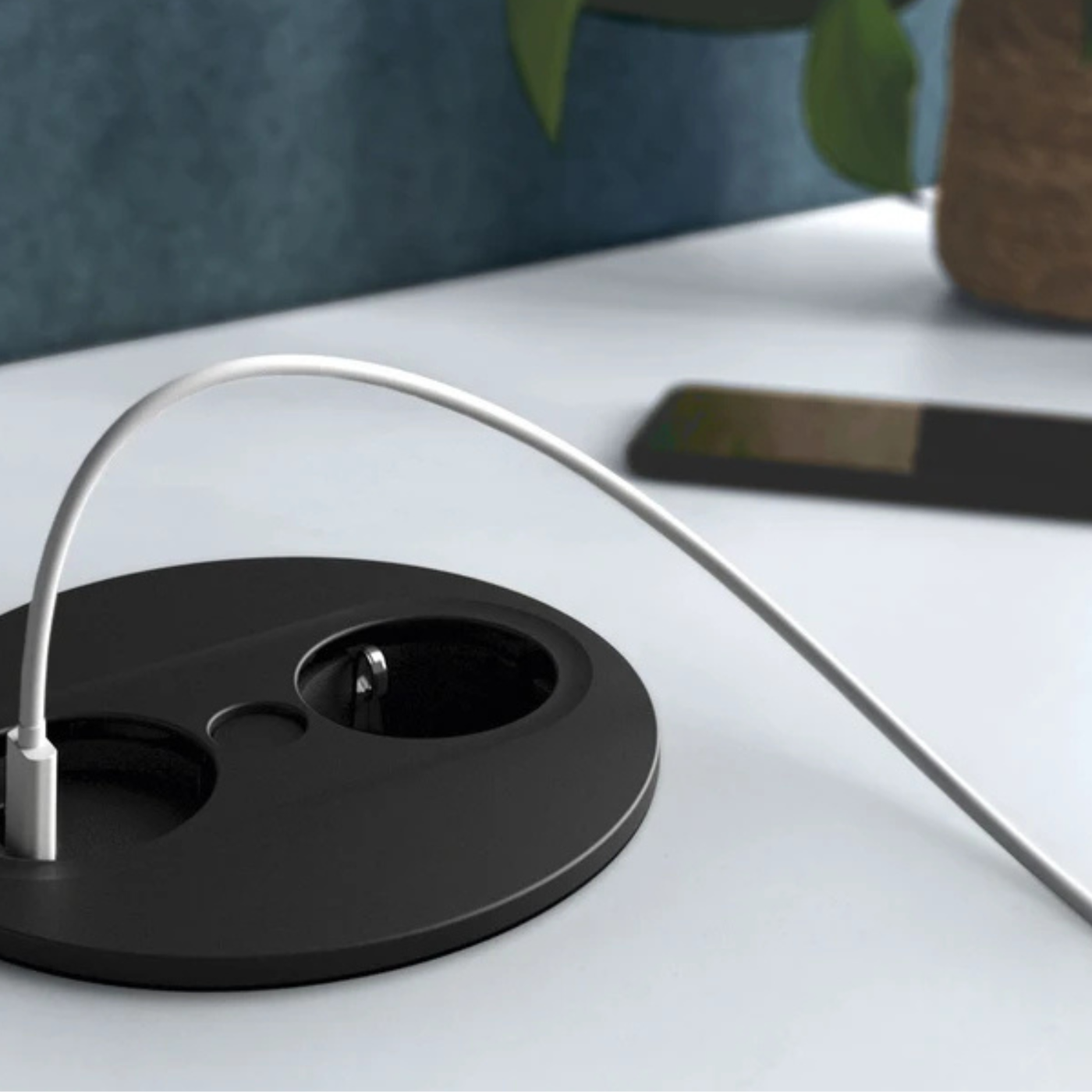 Prise plan de travail ECLIPSE à ouverture automatique - 1 prise + 1 USB-A + 1 USB-C à encastrer noir mat