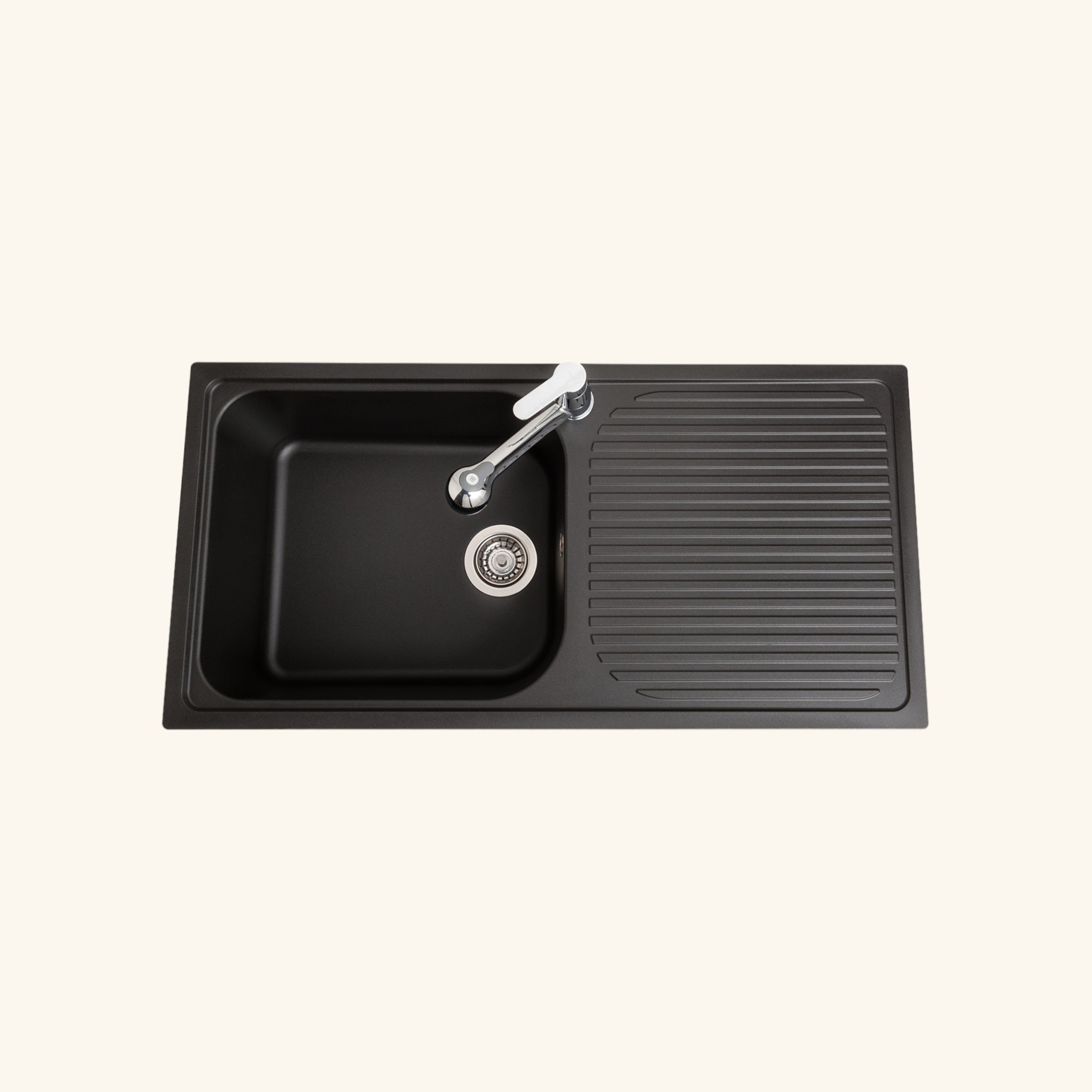 FOUR ARISTON 25L NOIR MWHA253B﻿ - maison et déco vente en ligne