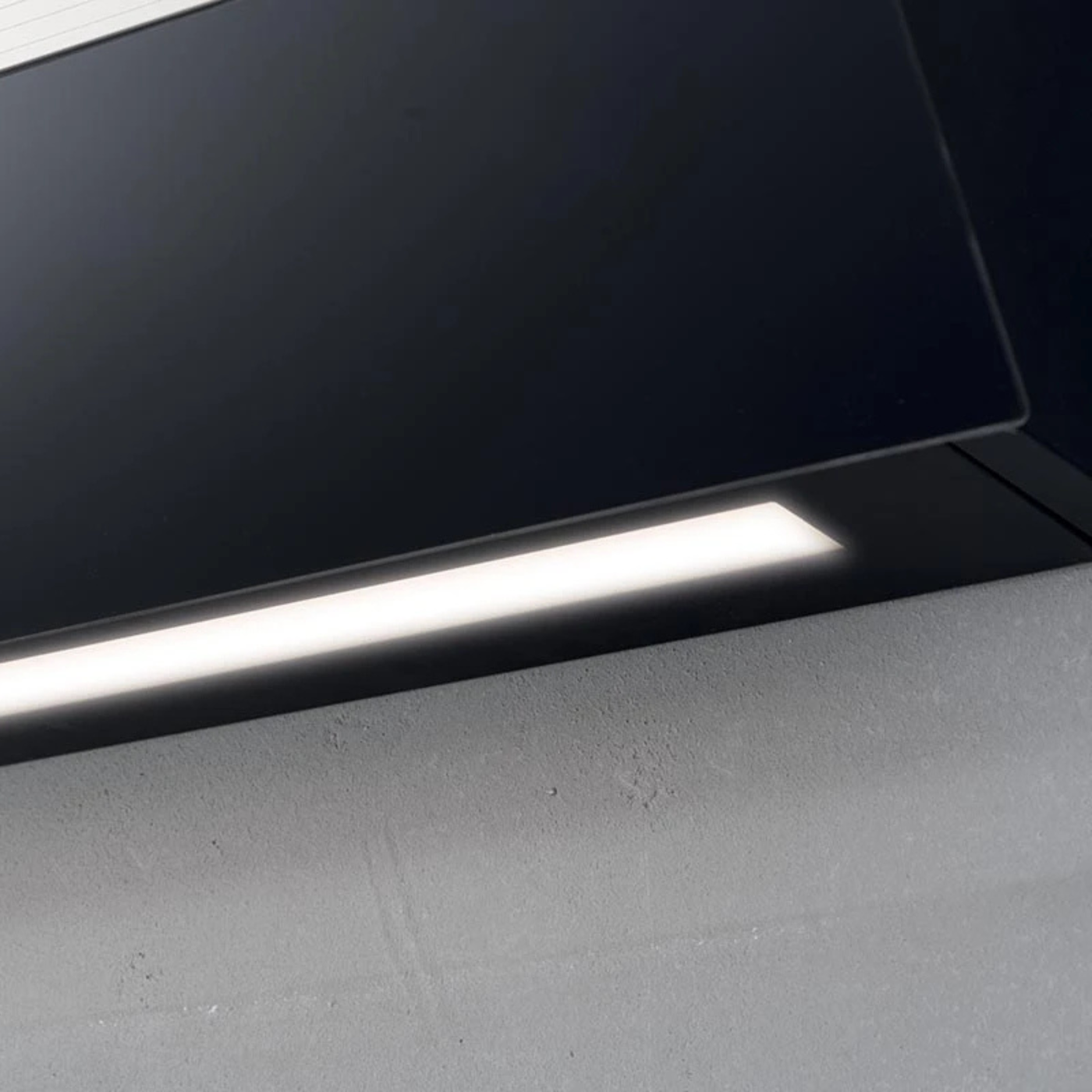 Hotte cuisine verticale Silverline ART verre noir 90 cm