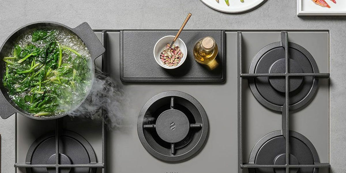 Plaque de cuisson gaz avec hotte intégrée ELICA NIKOLATESLA FLAME