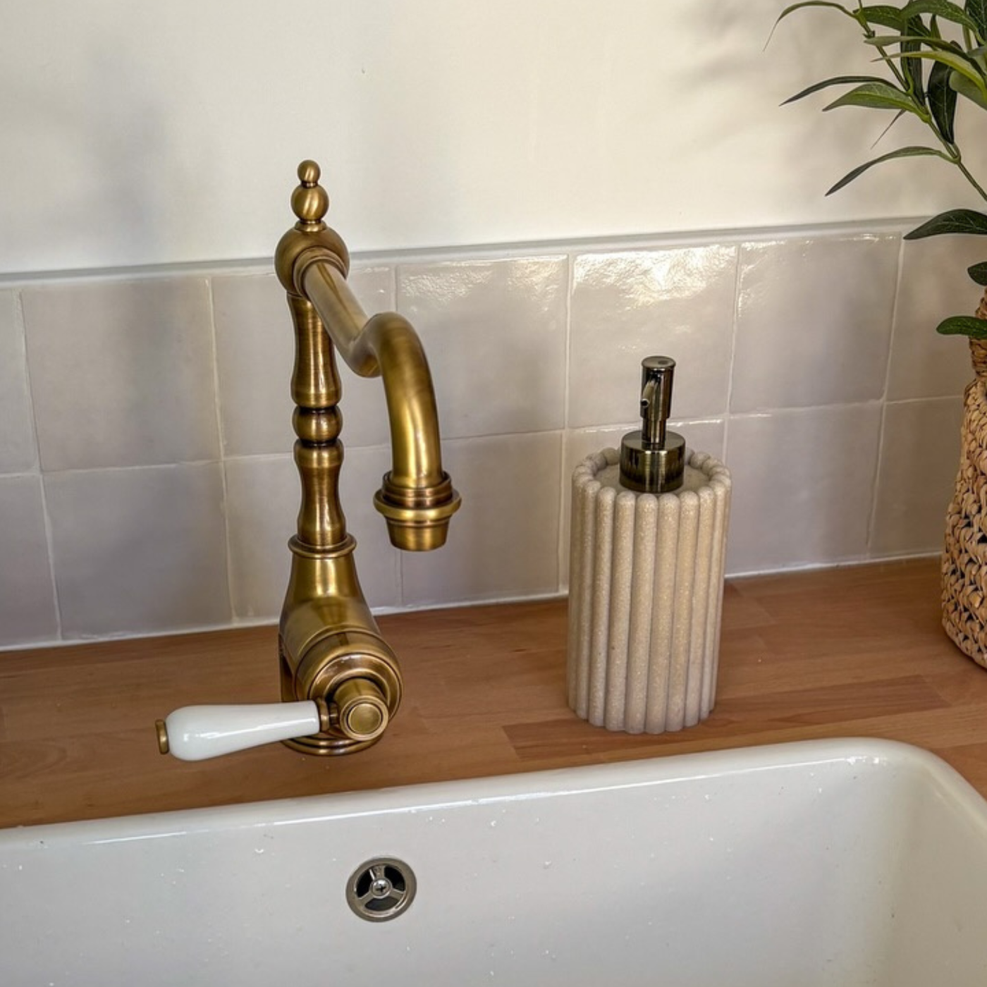 Robinet vintage vieux bronze Chambord EDMOND