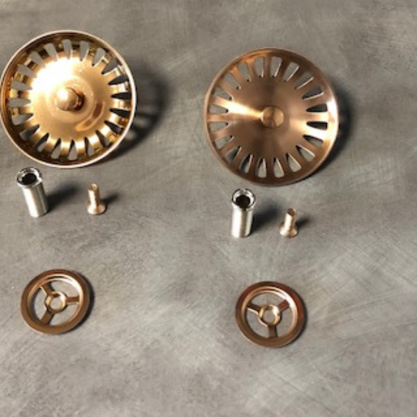 Vidage Bonde manuelle évier 1 bac doré sans siphon - Gain de place